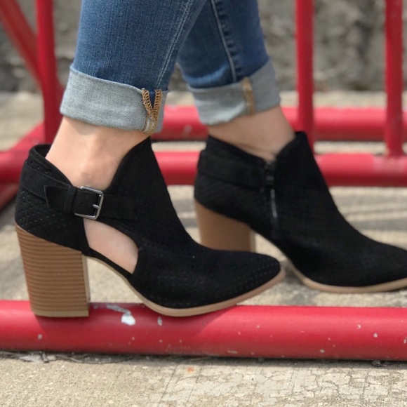 The NEW Boutique Shoes - Black Side Cutout Buckle Booties